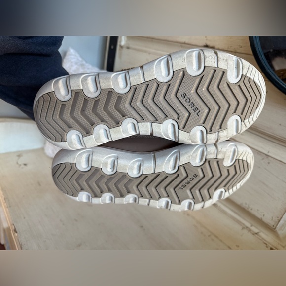 Sherpa Sorel boots - Picture 5 of 6